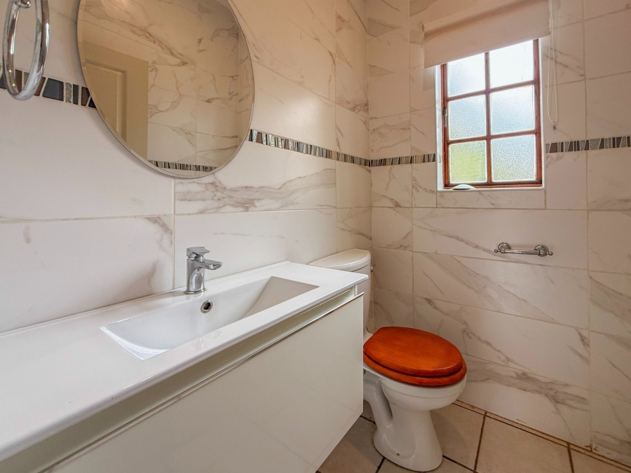 3 Bedroom Property for Sale in WestLake Country Safari Estate North West